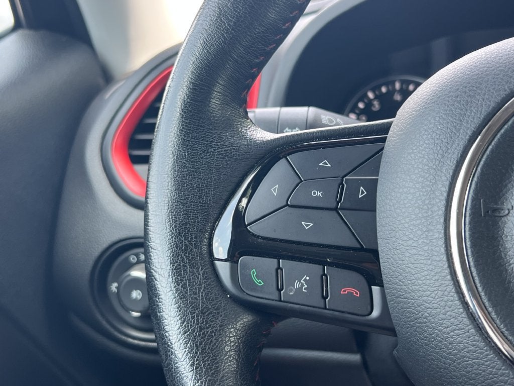 2022 Jeep Renegade Trailhawk