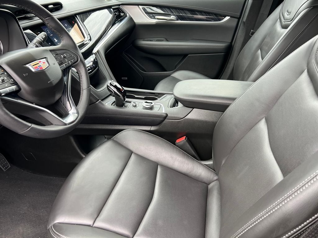 2025 Cadillac XT6 Premium Luxury
