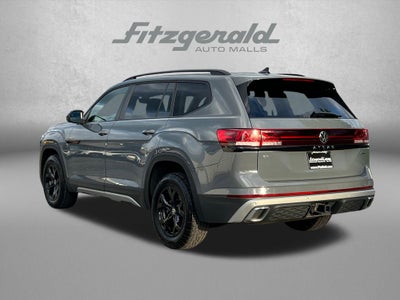 2024 Volkswagen Atlas 2.0T Peak Edition SE w/Technology