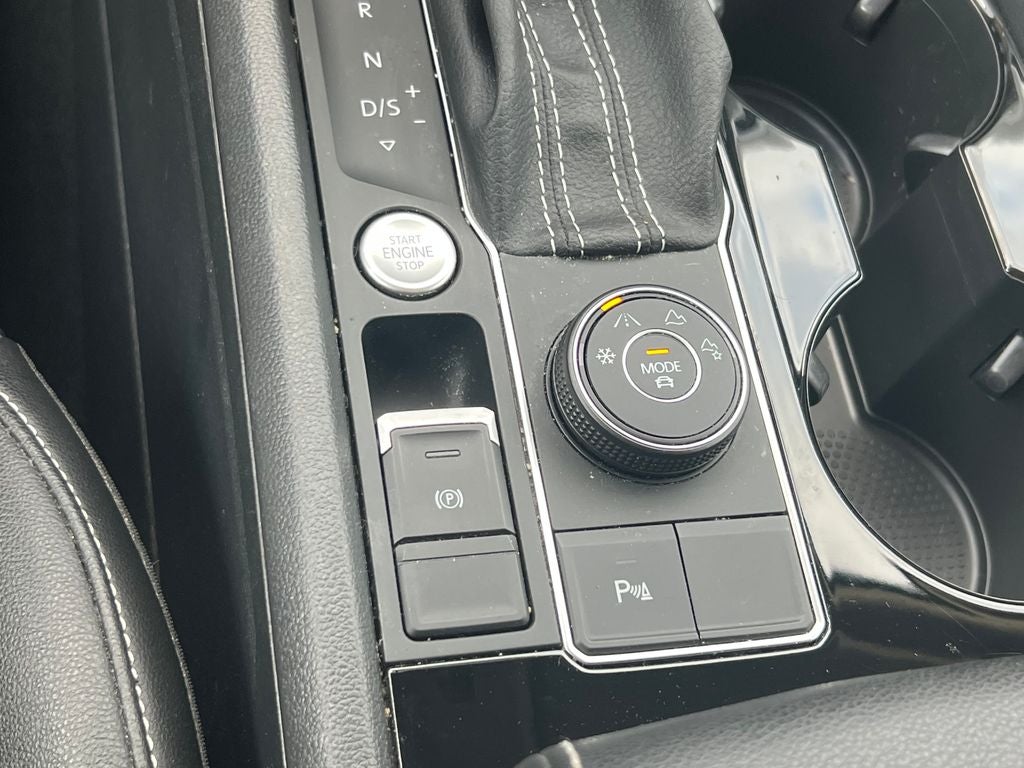 2022 Volkswagen Atlas 2.0T SE w/Technology