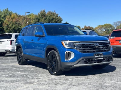 2025 Volkswagen Atlas 2.0T SE w/Technology