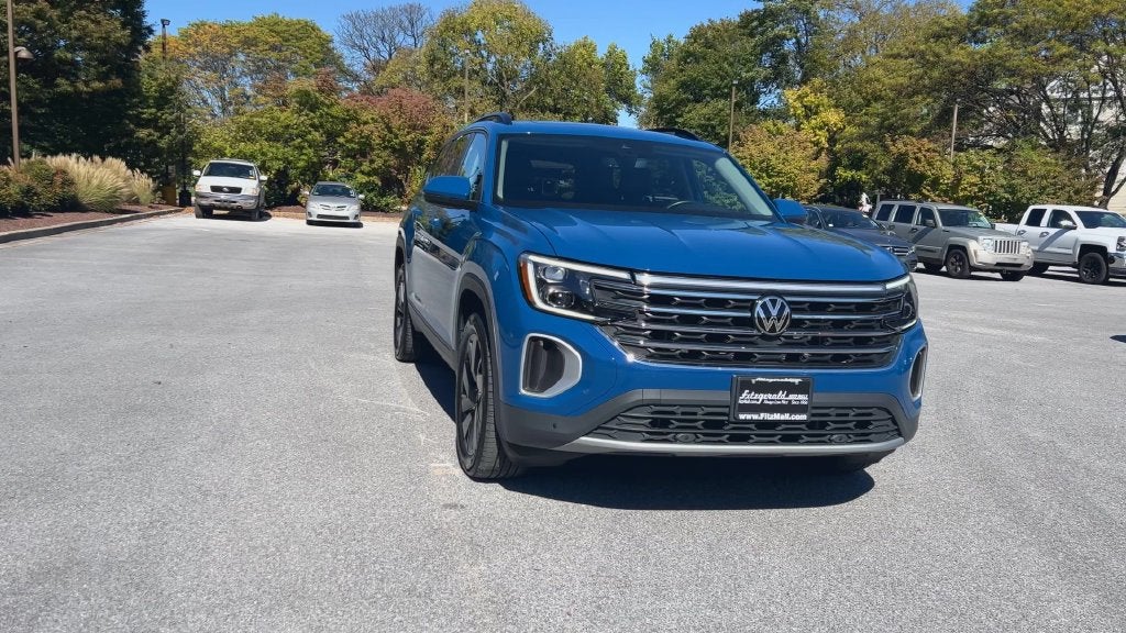 2025 Volkswagen Atlas 2.0T SE w/Technology