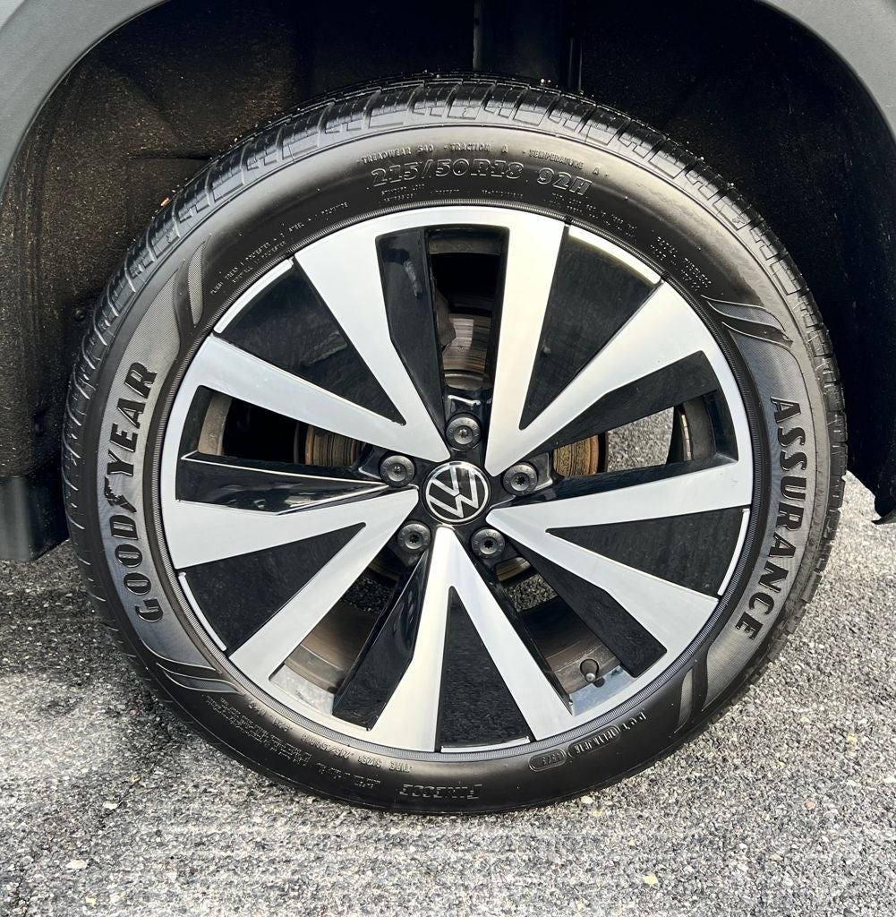 2024 Volkswagen Taos SE