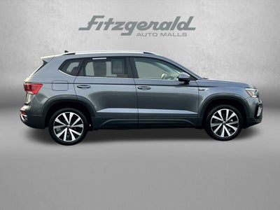 2024 Volkswagen Taos SE