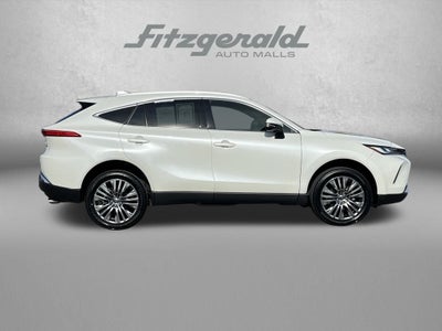 2022 Toyota Venza LE