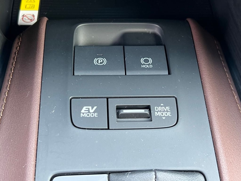 2022 Toyota Venza LE