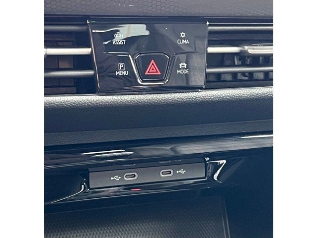 2024 Volkswagen Golf GTI 380 SE